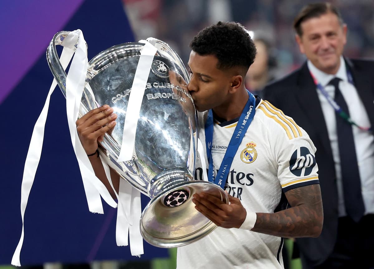 Brasileño Rodrygo cierra la polémica: «Tengo contrato y la certeza de que voy a seguir»