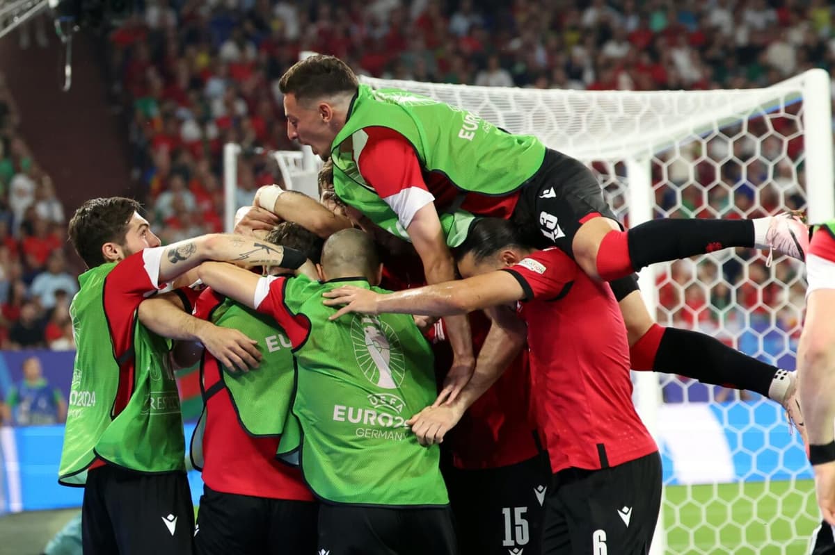 2-0. Apoteosis de Georgia, rival de España en octavos