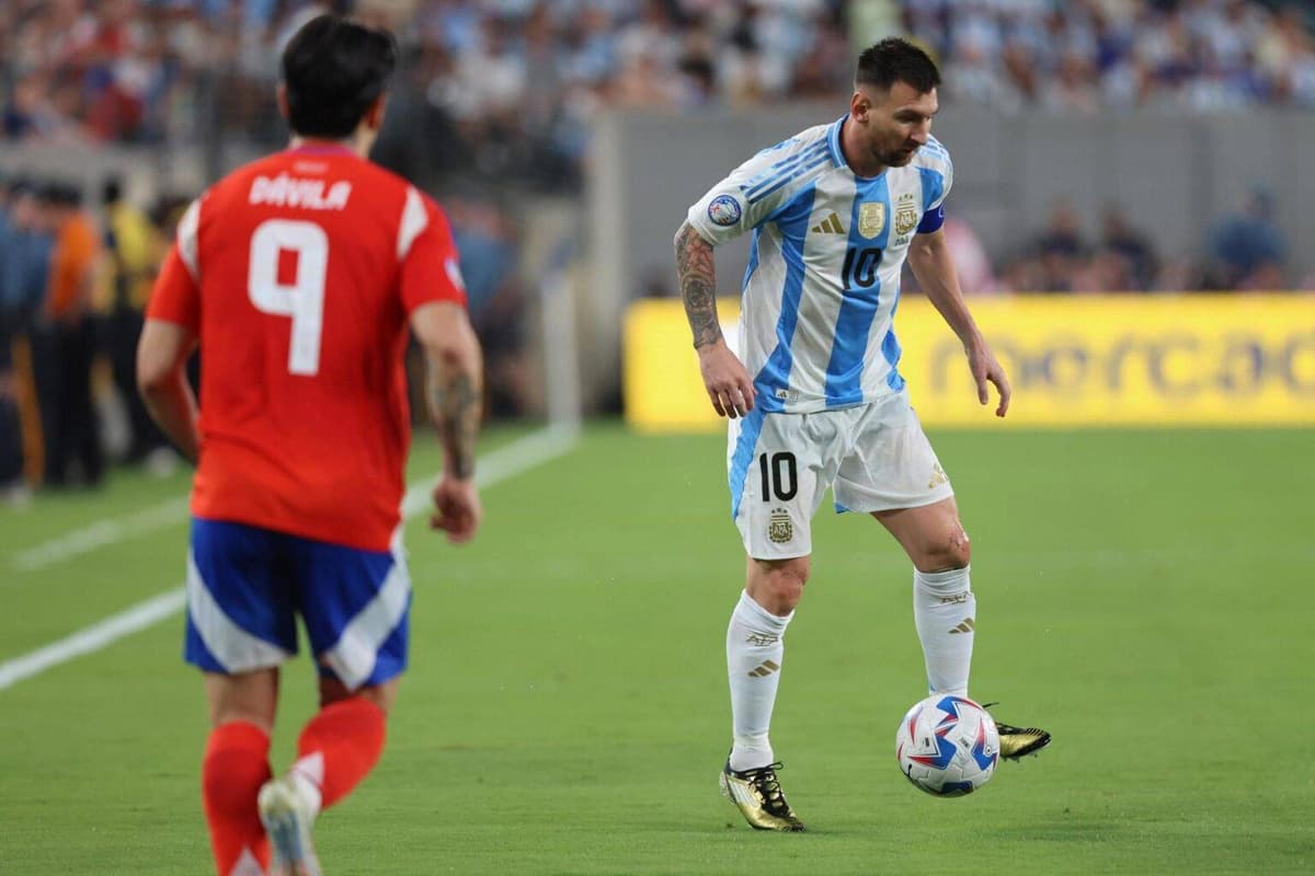 Argentina evaluará a Messi día a día y no aventura si estará en cuartos