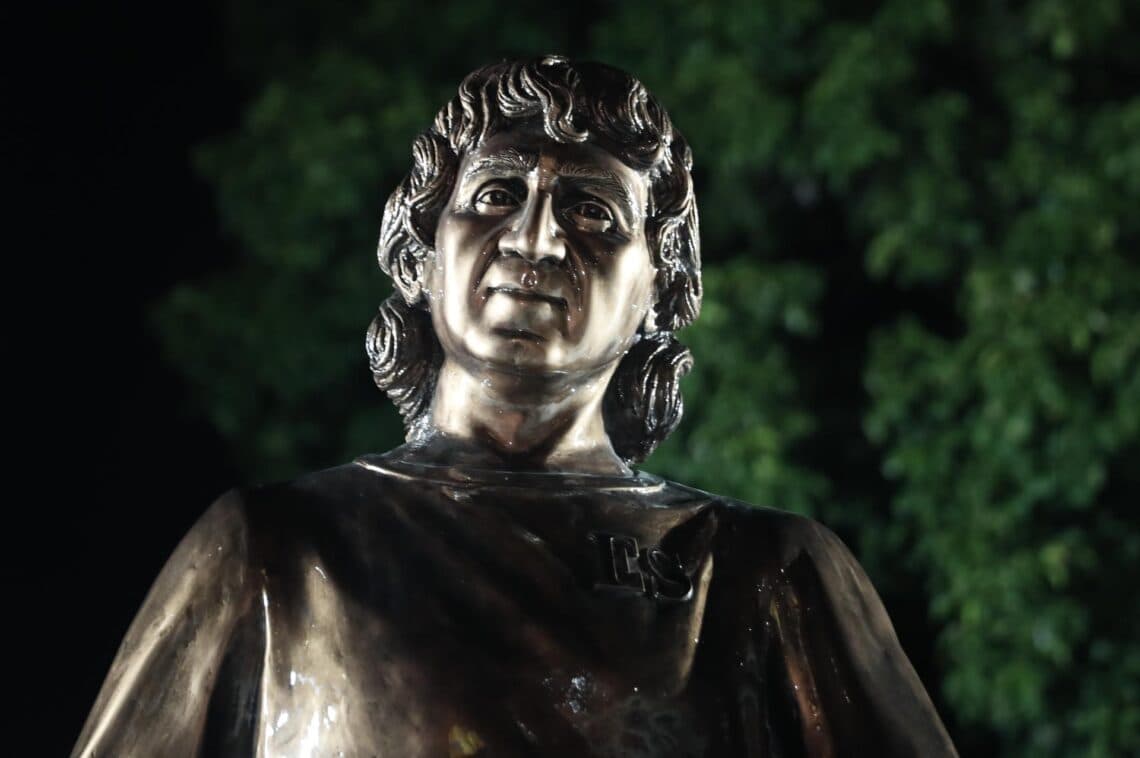 ‘El Mágico’ González ya tiene un museo y una estatua en El Salvador