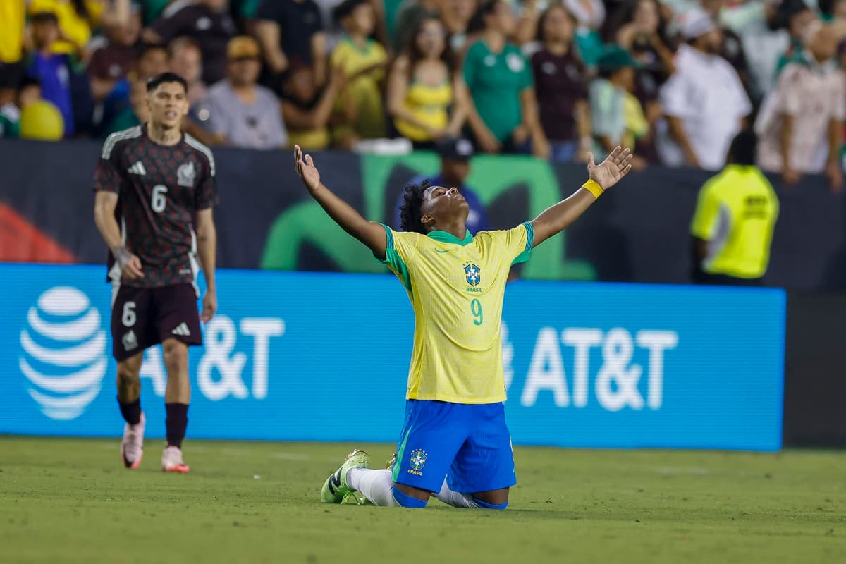 2-3. Brasileño Endrick resuelve en el final