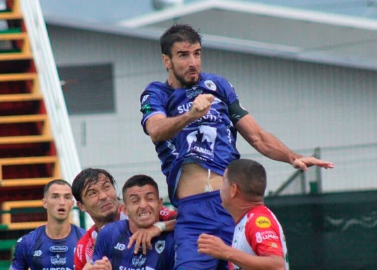 Uruguayo Villegas y mexicano Martínez, anotan su primer gol en Costa Rica