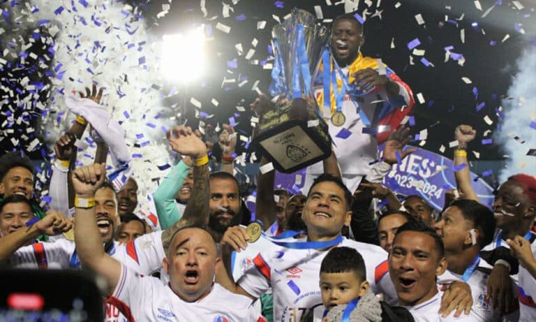 El campeón de Honduras, con caras extranjeras busca un nuevo titulo