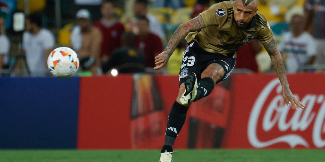 El chileno Arturo Vidal sufre lesión que pone en duda su presencia ante Junior por la Copa Libertadores