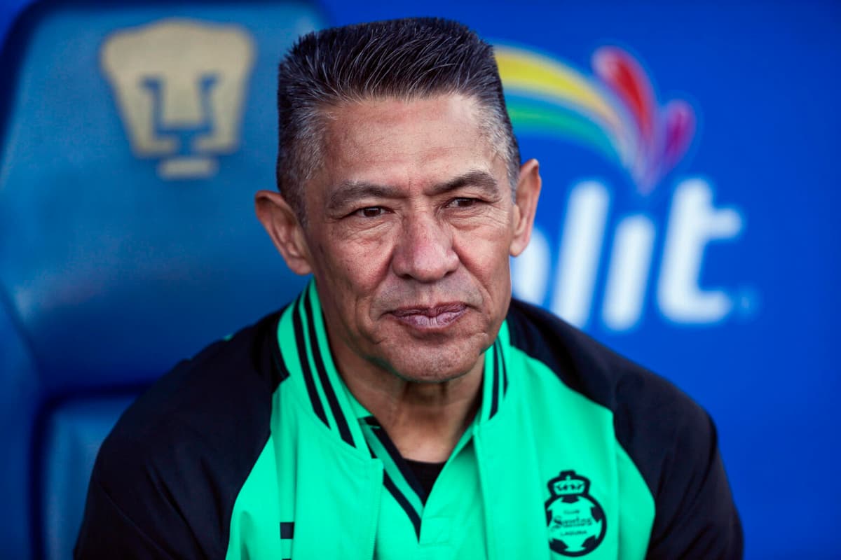 ‘Nacho’ Ambriz dice que se la ha faltado el respeto en México al ‘Vasco’ Aguirre