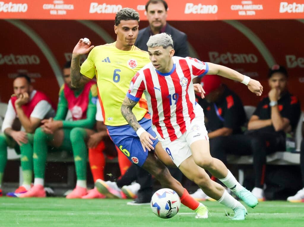 Colombiano Richard Ríos sobre su compañero Endrick: «Es extraño la fuerza que tiene para su edad»