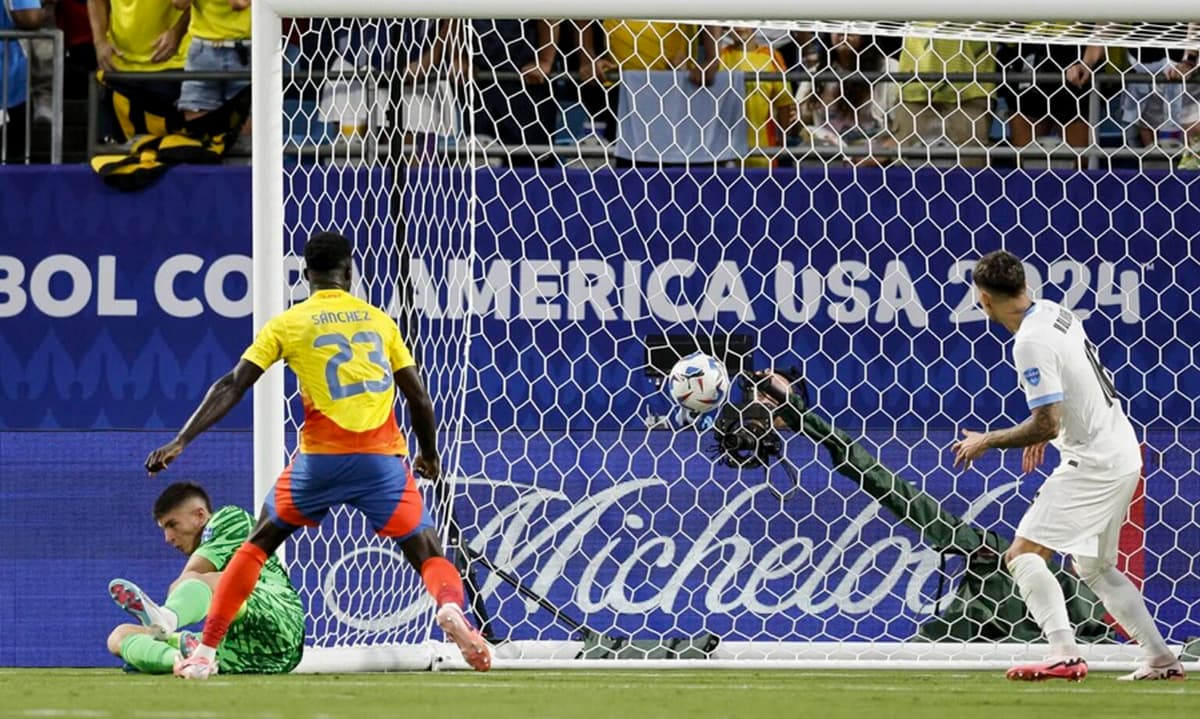 Cuatro pelotazos de la Copa América en el día que Colombia se clasificó a la final