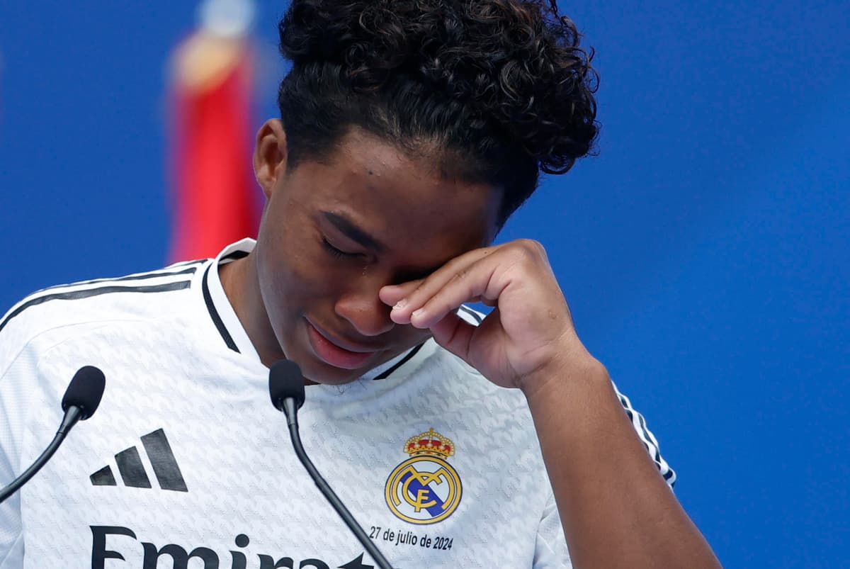 Brasileño Endrick, entre lágrimas: «Jugar en el Real Madrid era mi sueño y hoy se ha hecho realidad»