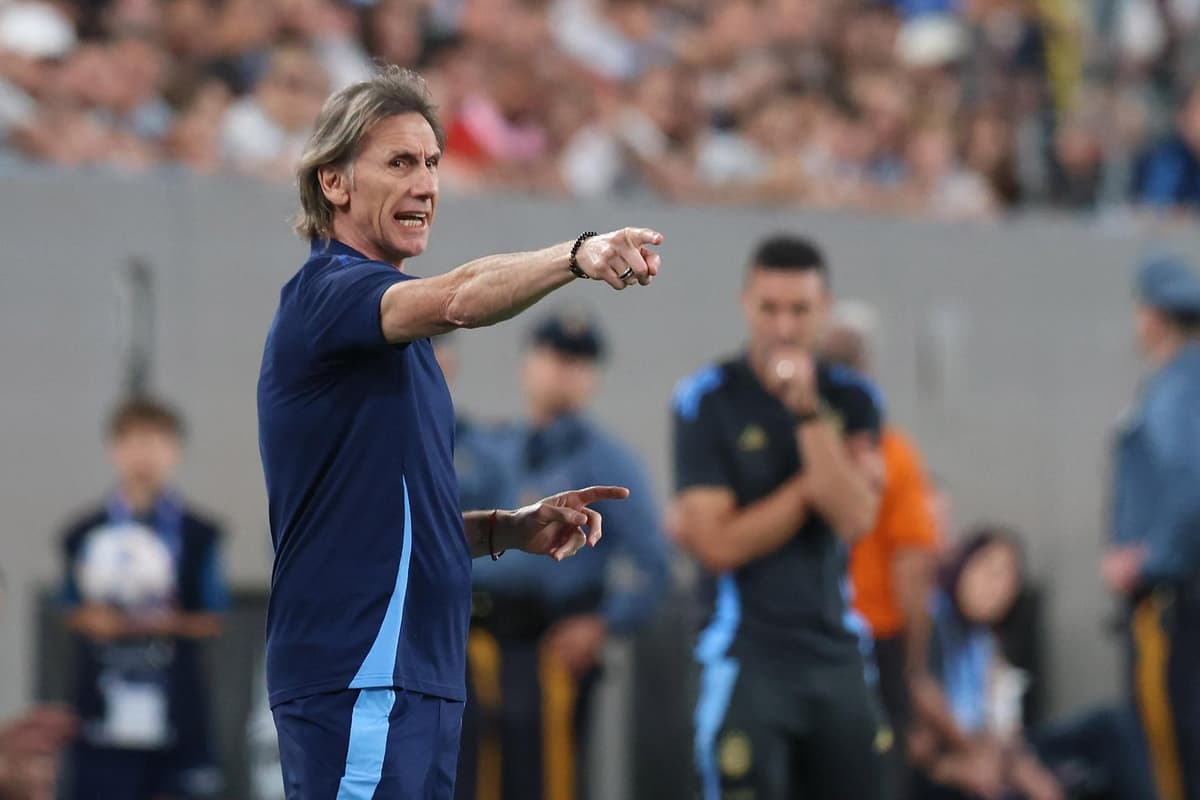 Argentino Gareca admite ser el “máximo responsable” de la eliminación de Chile en la Copa América
