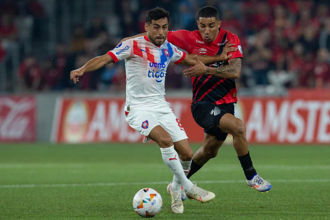 2-1. Uruguayo Mastriani y argentino Cuello condenan a Cerro Porteño y meten a Paranaense en octavos