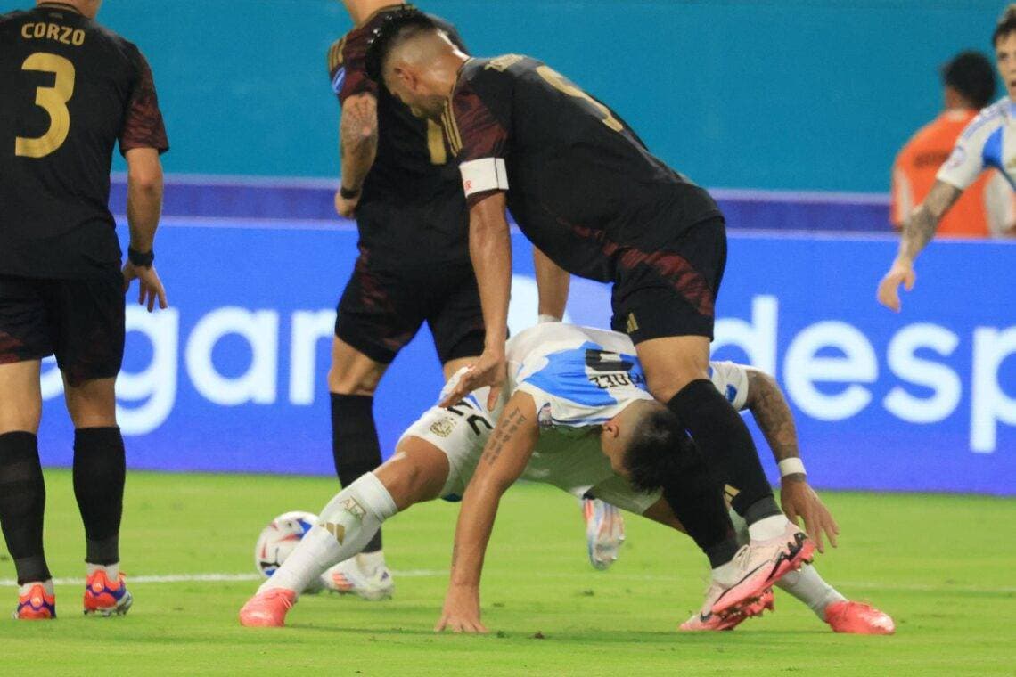 Paolo Guerrero se declara «apenado, triste y frustrado» tras la eliminación de Perú