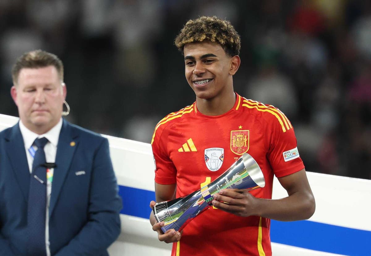 El español Lamine Yamal, mejor jugador joven del torneo