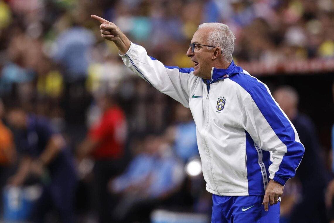 Brasileño Dorival Júnior se pone firme: «Tenemos que mejorar rápidamente ante Chile y Perú»