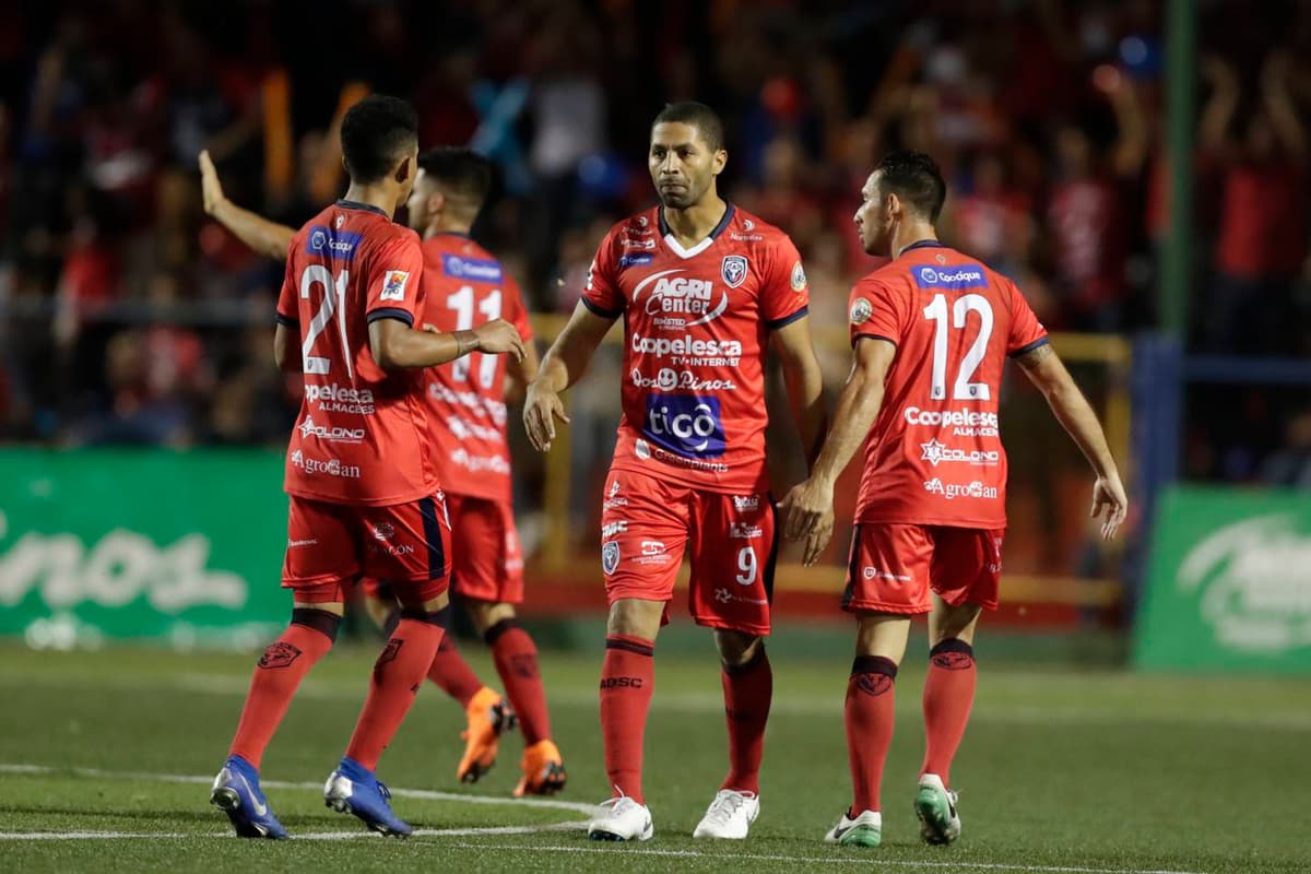 Argentino Torres y mexicano Martínez, los destacados en la fecha 7 en Costa Rica