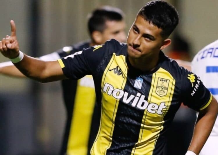 Costarricense Zamora, primero en la Superliga griega