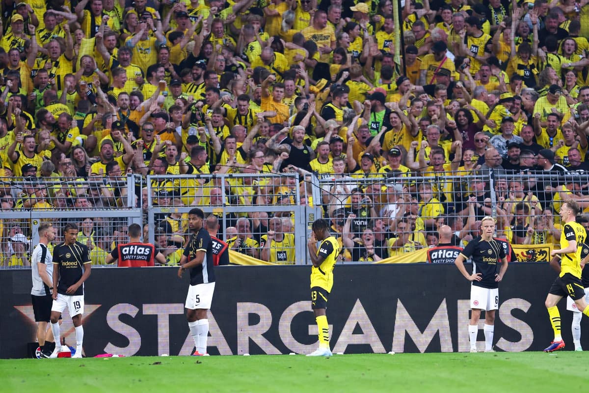 2-0. Gittens con doblete le da la victoria al Borussia Dortmund