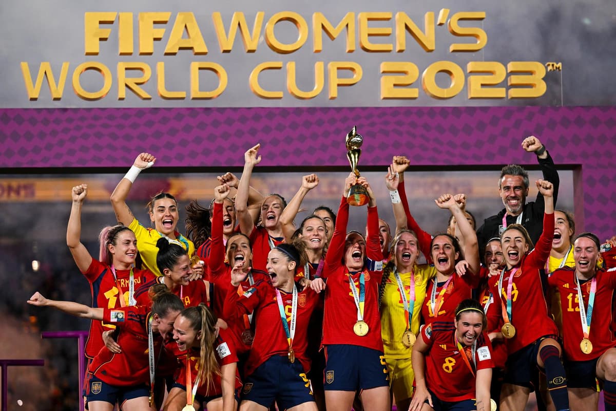 Un año del Mundial: revolución, Liga de Naciones y decepción en París 2024