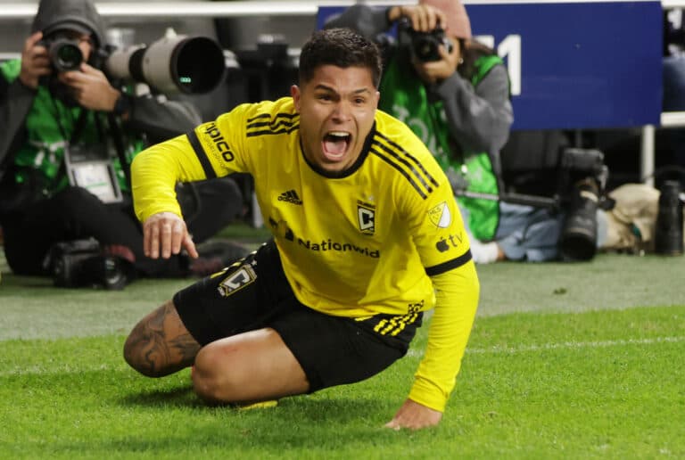 Cucho Hernández: «Más que feliz por mí, estoy feliz por mis compañeros y mi familia»