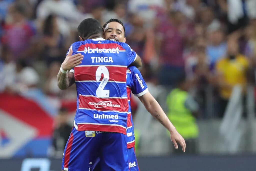 Fortaleza asume el liderato en una jornada repleta de goles colombianos