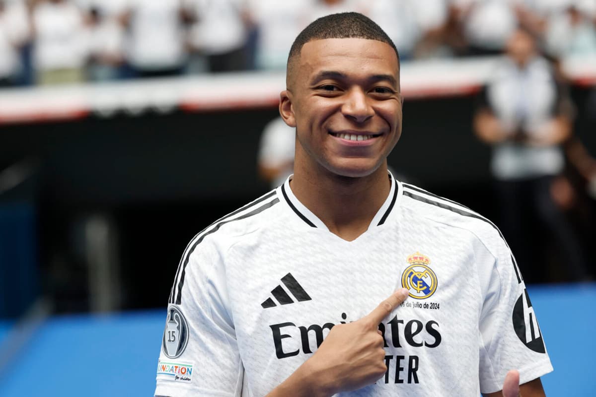 El R.Madrid de Mbappé se estrena en Mallorca y Mestalla examina al Barcelona de Flick