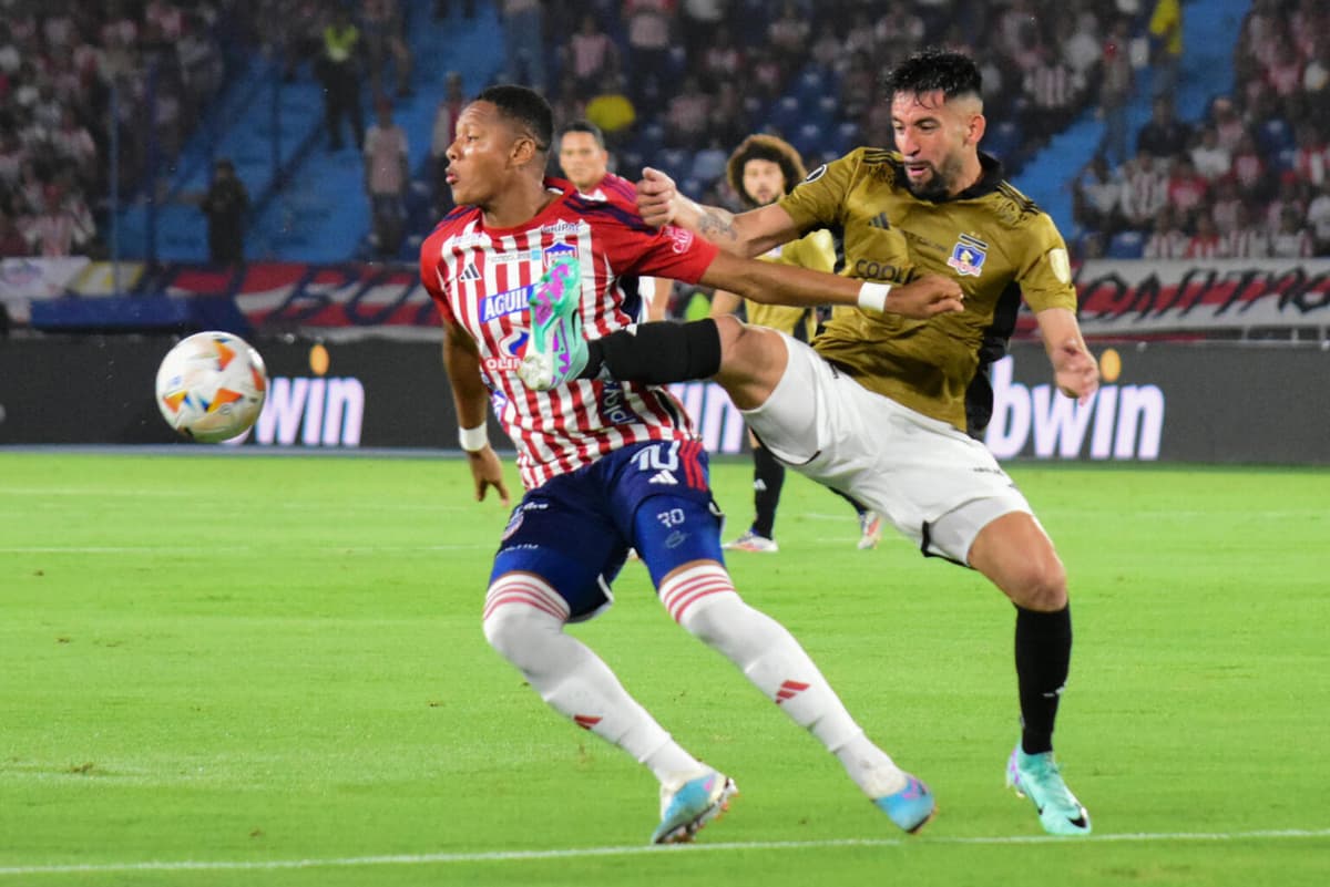 1-2. El uruguayo Falcón y el chileno Cepeda llevan al Colo Colo a los cuartos de final de la Copa Libertadores