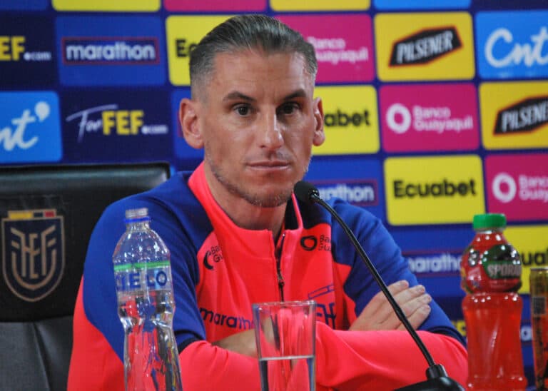 El argentino Beccacece quiere con Ecuador un equipo apasionado, que conmueva y que enamore con su juego
