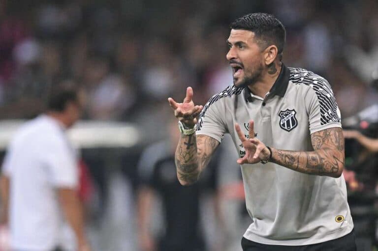 Flamengo derrota Paranaense del argentino Lucho González