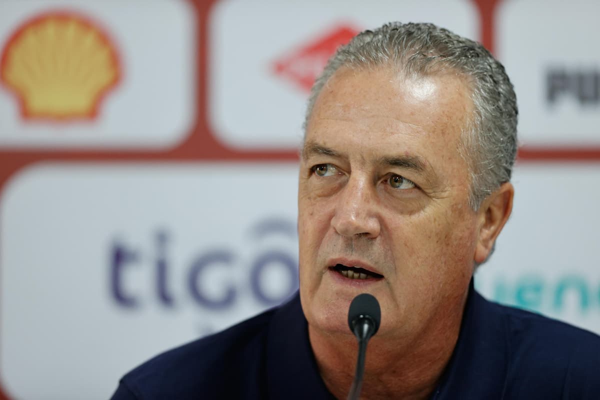 El argentino Alfaro promete una selección paraguaya con actitud