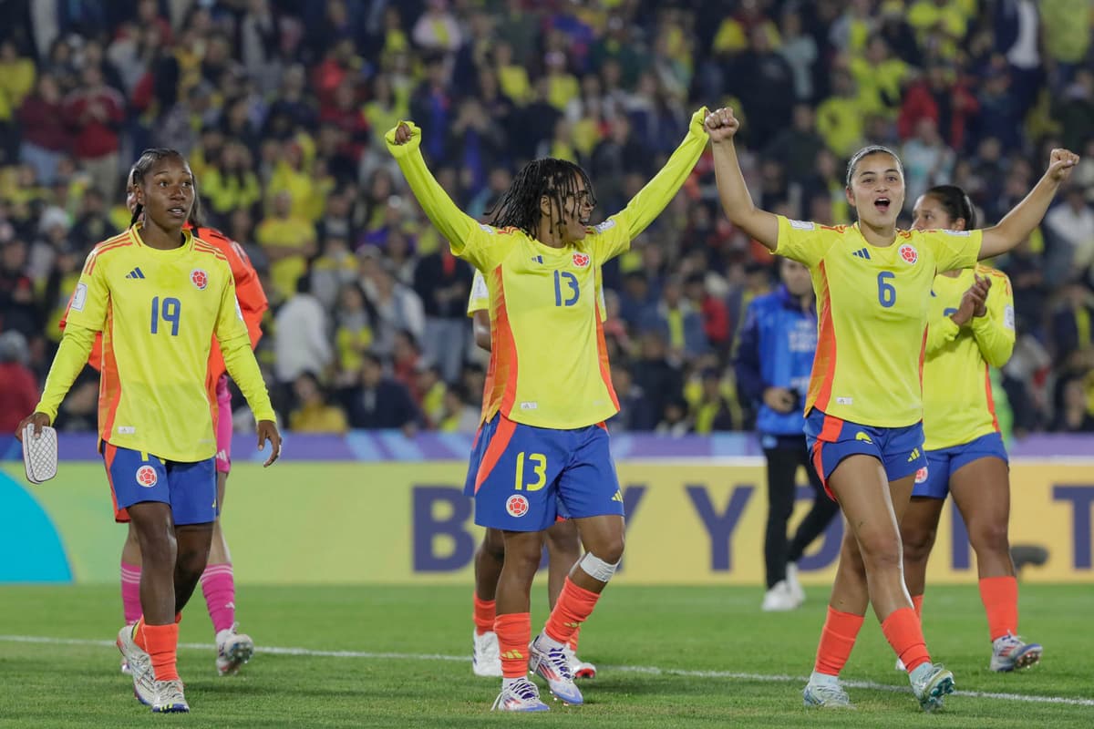 México y Colombia, un mano a mano por el liderato del Grupo A