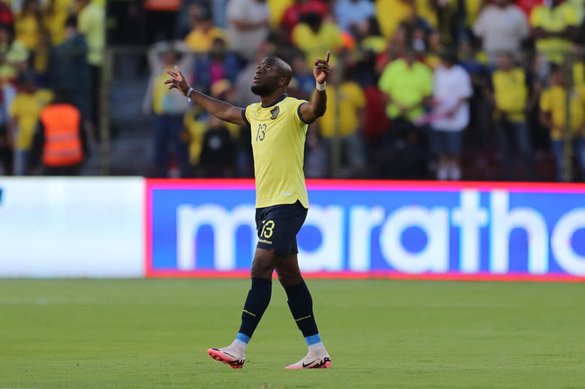 Enner Valencia dice que vive al margen de las críticas que recibe en Ecuador