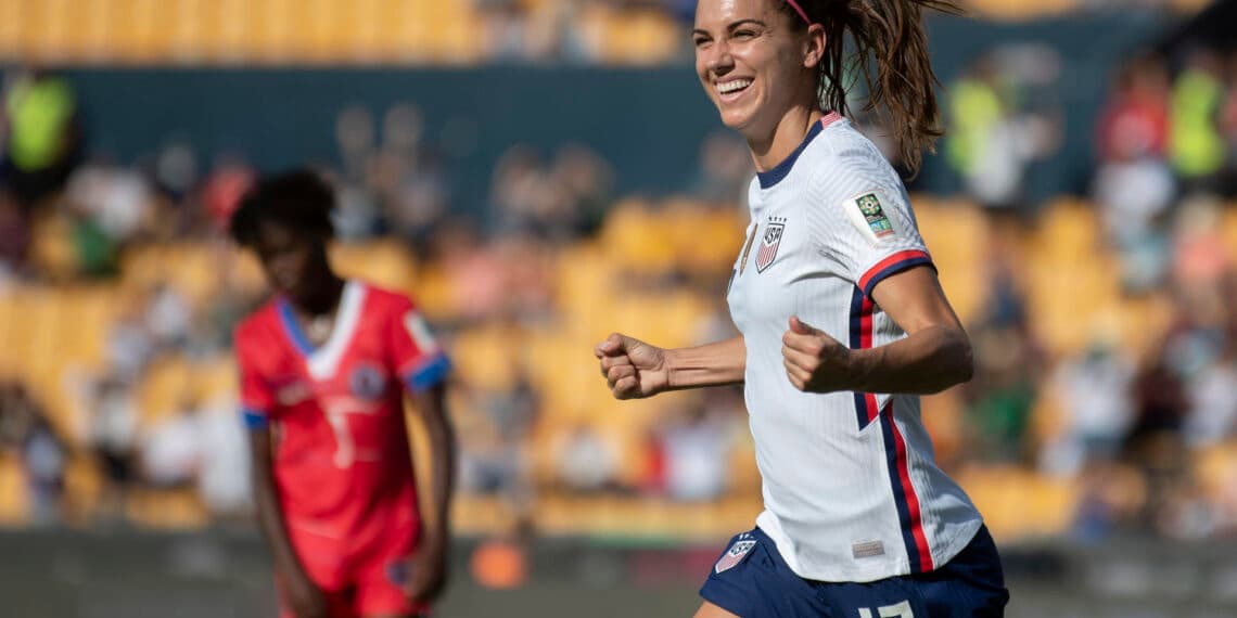 Estadounidense Alex Morgan cuelga las botas y da paso a la leyenda