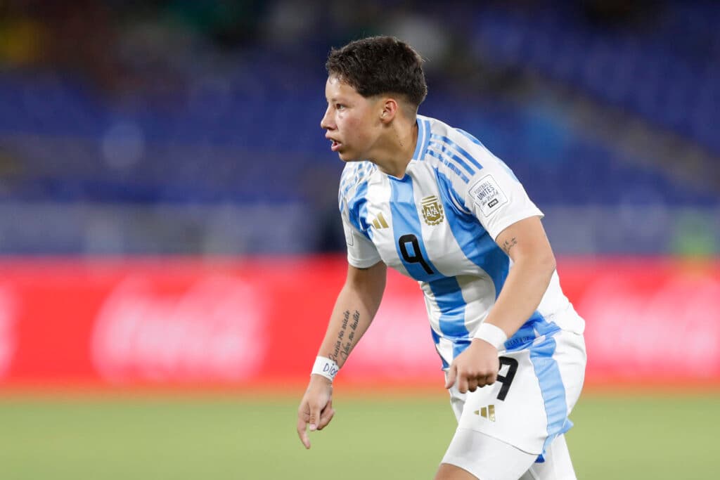 Argentina y Costa Rica necesitan brillar como si no hubiera mañana