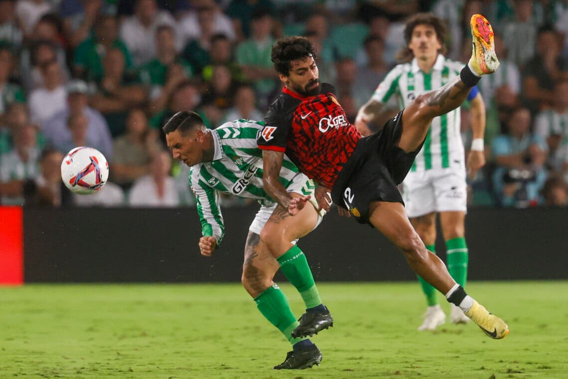 1-2. Greif detiene al Betis y el español Valery lo remata