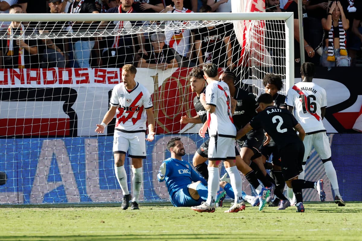 3-3. El Rayo del argentino Batalla, frena al Real del uruguayo Valverde