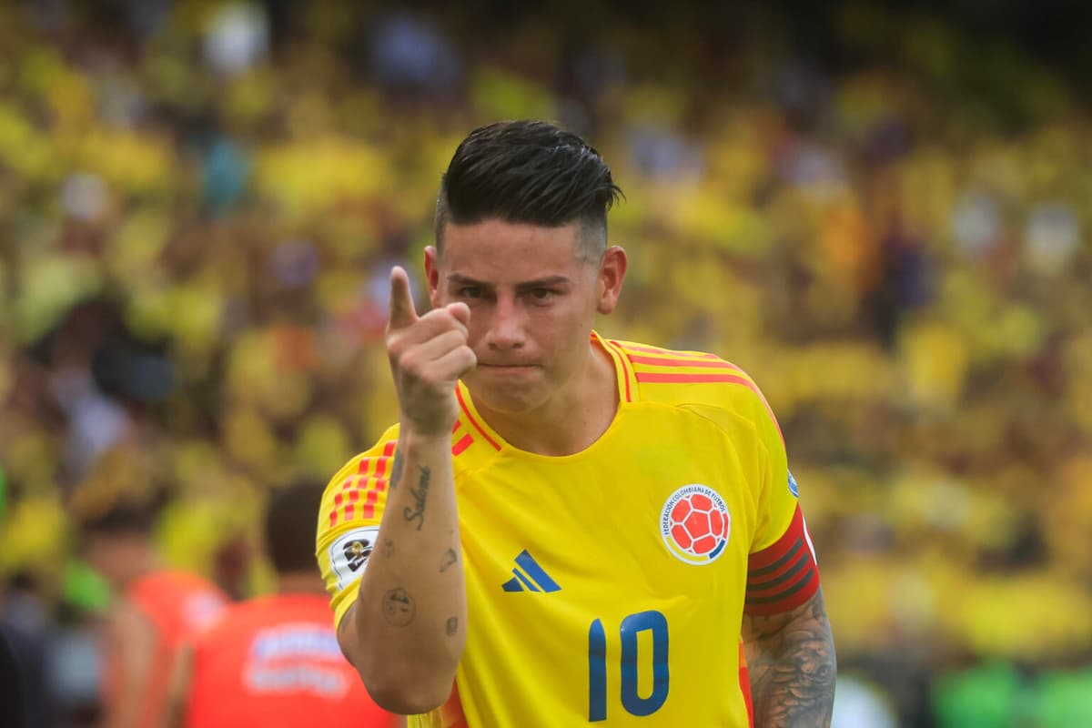 2-1. El colombiano James asiste, falla y se redime