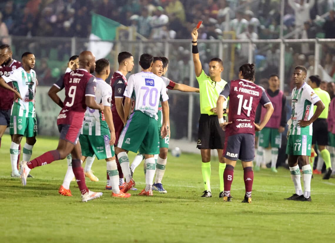 El Saprissa empata en Guatemala tras fallar dos penaltis