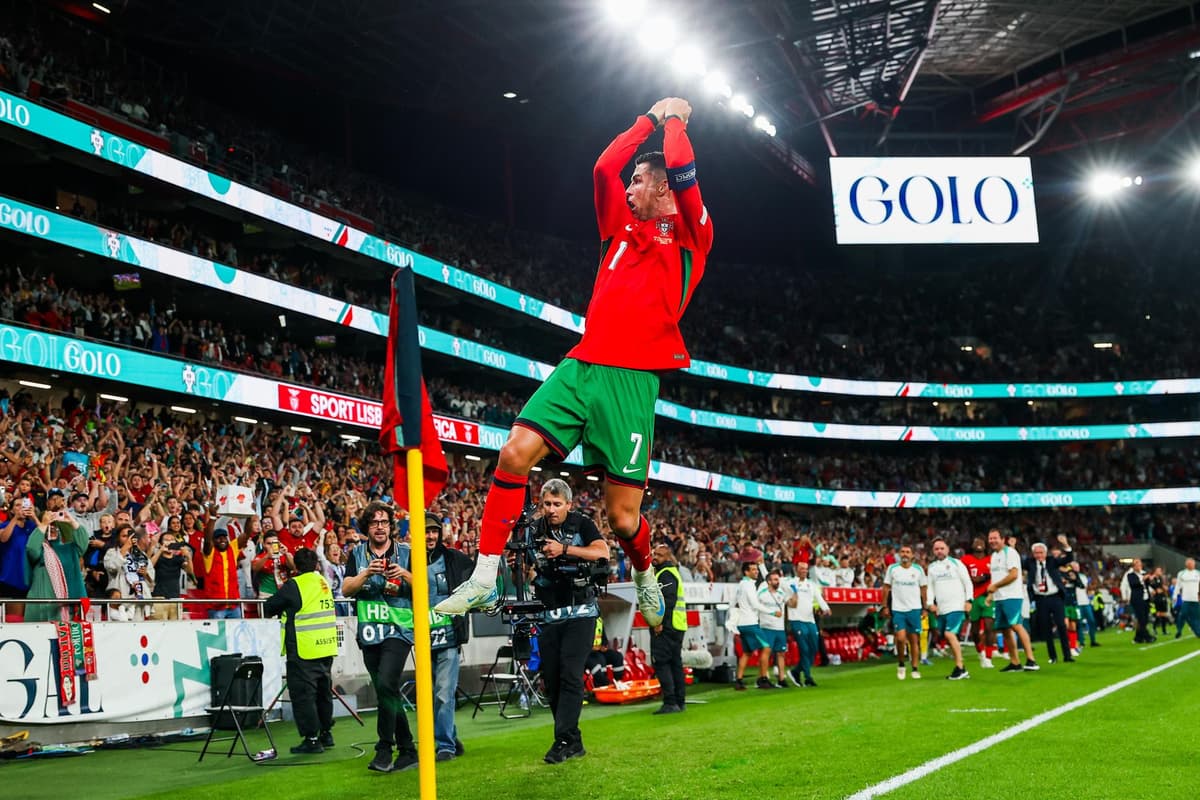 2-1. Cristiano Ronaldo rescata a Portugal