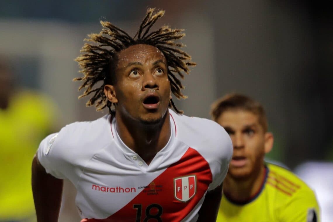 El peruano André Carrillo, nuevo jugador del Corinthians