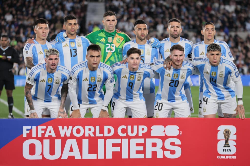 Eliminatorias sudamericanas: Argentina mete miedo, Brasil se sacude y Uruguay despide a Suárez