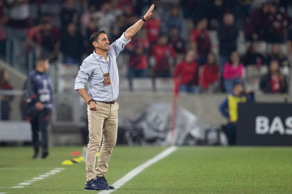 Cerro Porteño cesa al técnico español Manolo Jiménez tras derrota en el Clausura paraguayo