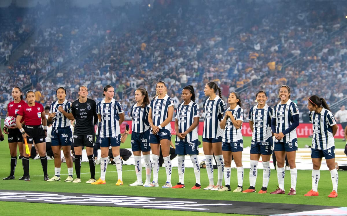 Monterrey vence a Querétaro y mantiene el paso perfecto en México