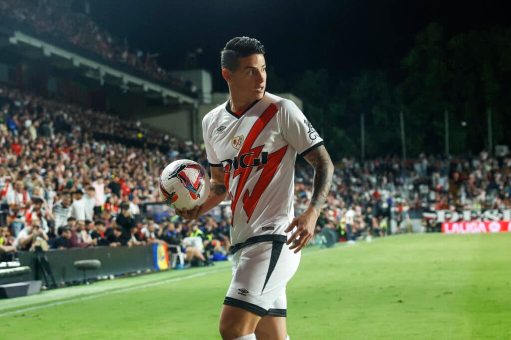Derbi madrileño con la incógnita del colombiano James