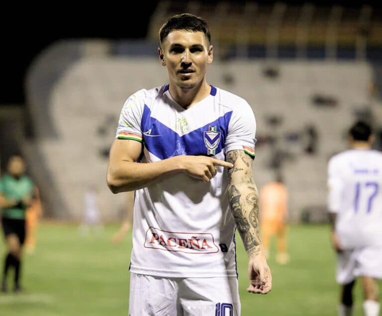 Argentino Brian Sobrero marcó doblete en liga de Bolivia