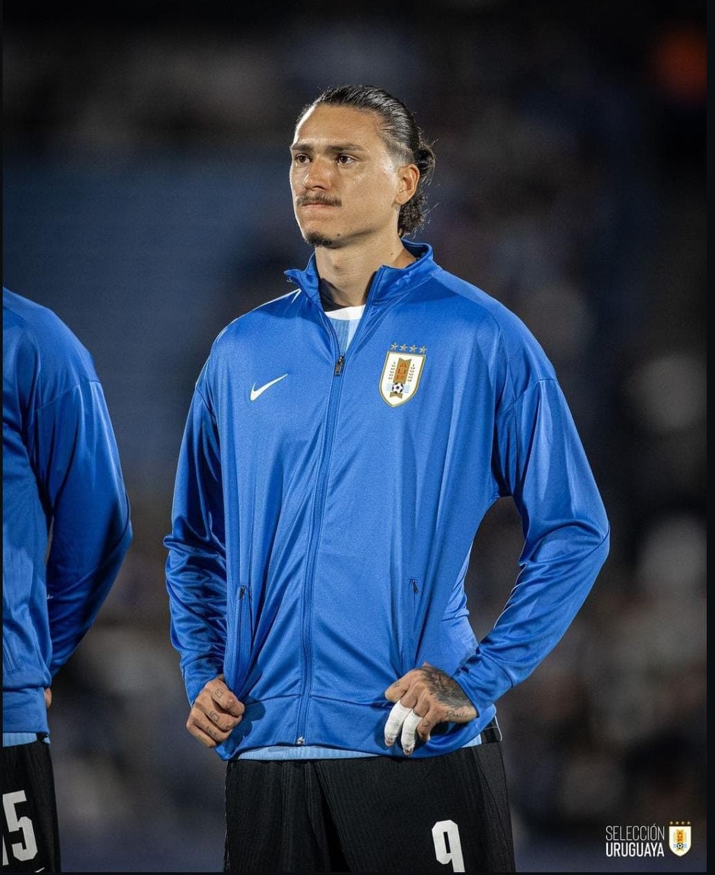 El delantero uruguayo Darwin Núñez prepara el duelo ante el Chelsea