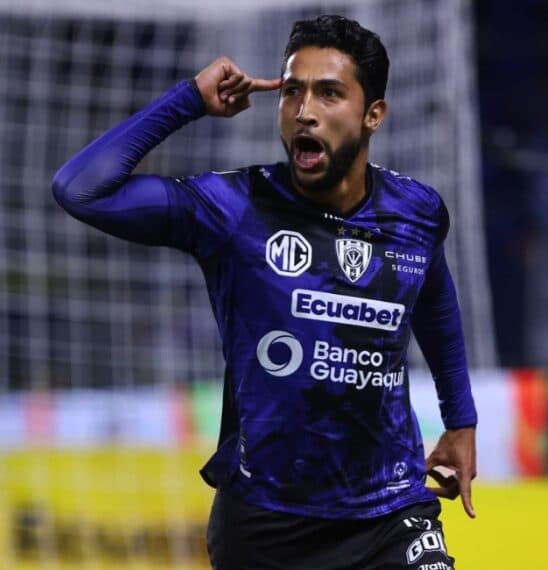 El colombiano Jeison Medina rompe redes en Independiente del Valle