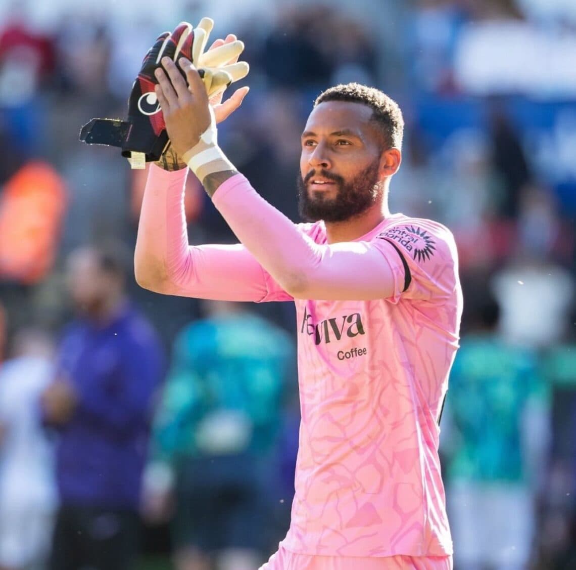 El arquero chileno Lawrence Vigouroux desafiará al Sheffield United