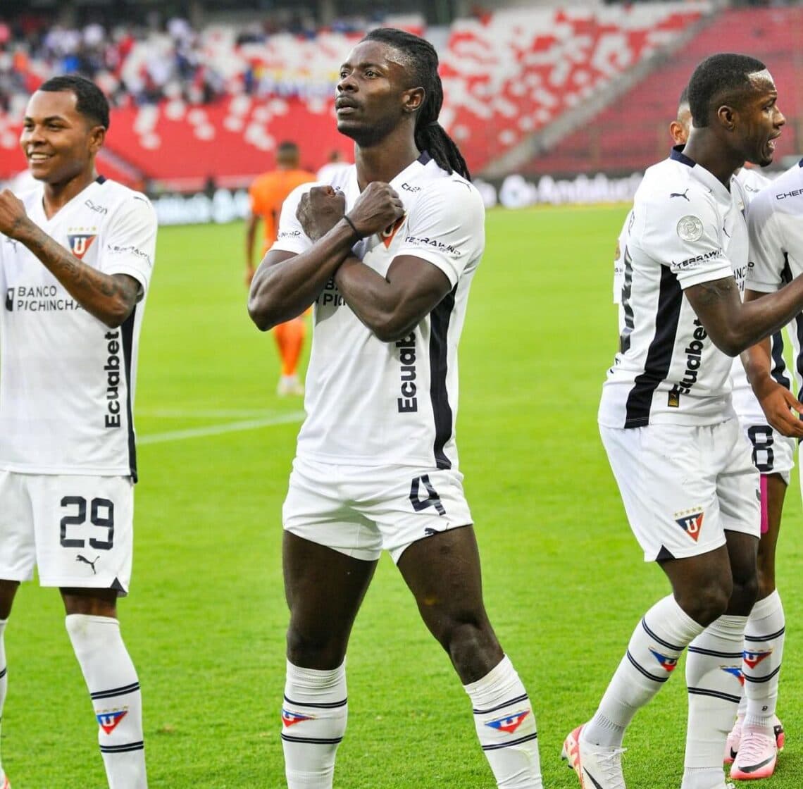 Ricardo Adé, del corazón de Haití a la cima del fútbol ecuatoriano