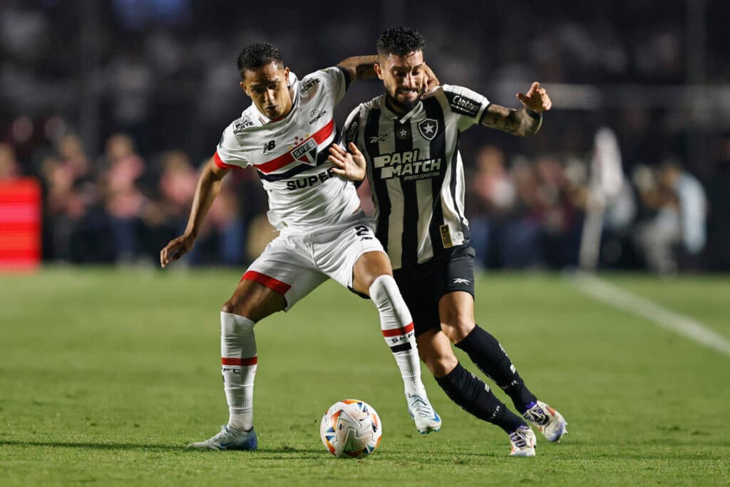 El lateral Alex Telles es convocado a la selección brasileña en reemplazo de Arana