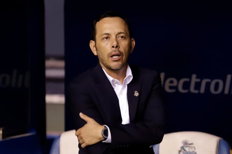 Necaxa despide al entrenador  mexicano Fentanes por malos resultados en el Apertura