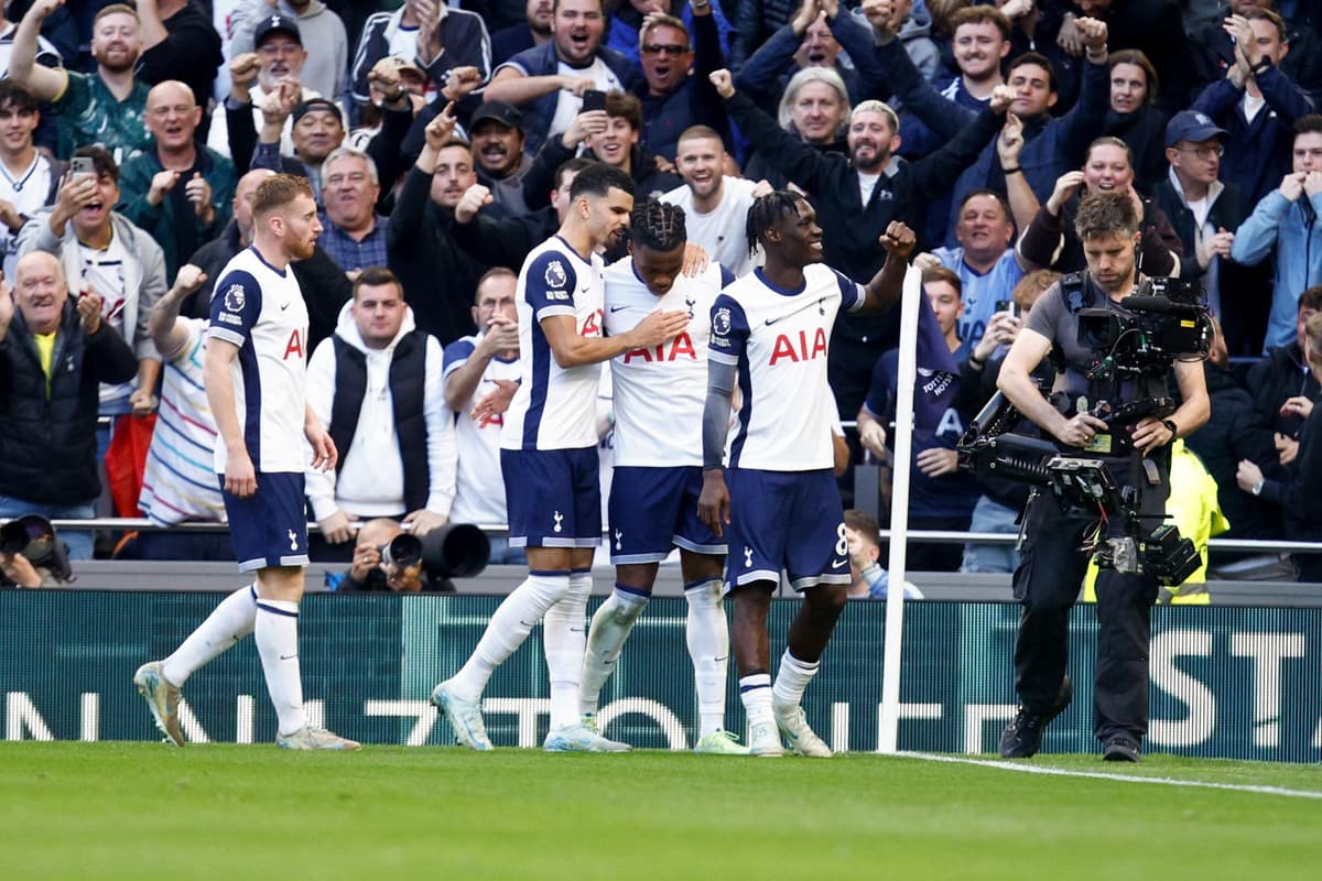 4-1. Con argentino Romero, Tottenham derrota a West Ham del brasileño Paquetá